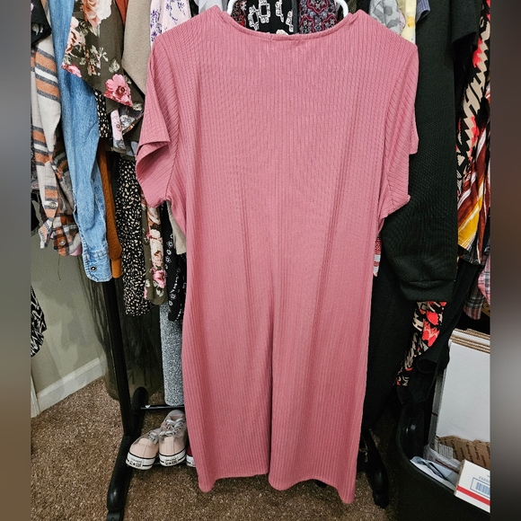 Derek Heart Pink Dress w/Cut Outs Size 2X - Picture 3 of 4